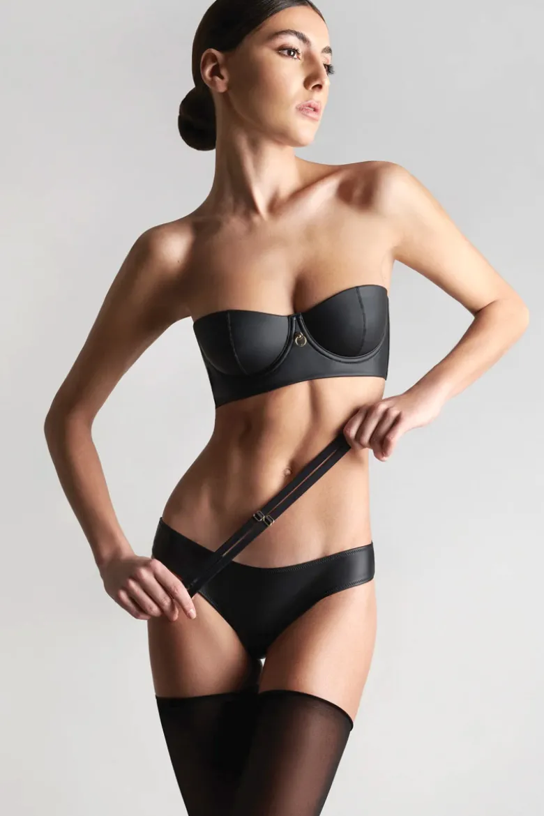 Maison Close - Chambre Noire Strappy String - Wetlook Schwarz